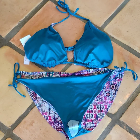 ASHLEY GRAHAM Reversible Safi Icon bikini top and bottoms Size 22 Rare NWT Blue